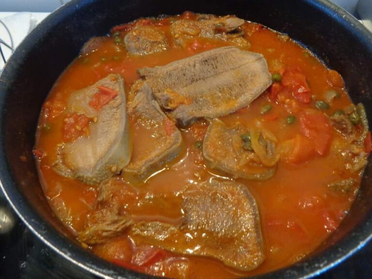 LÍNGUA DE BOI COM ALCAPARRAS E PIMENTA