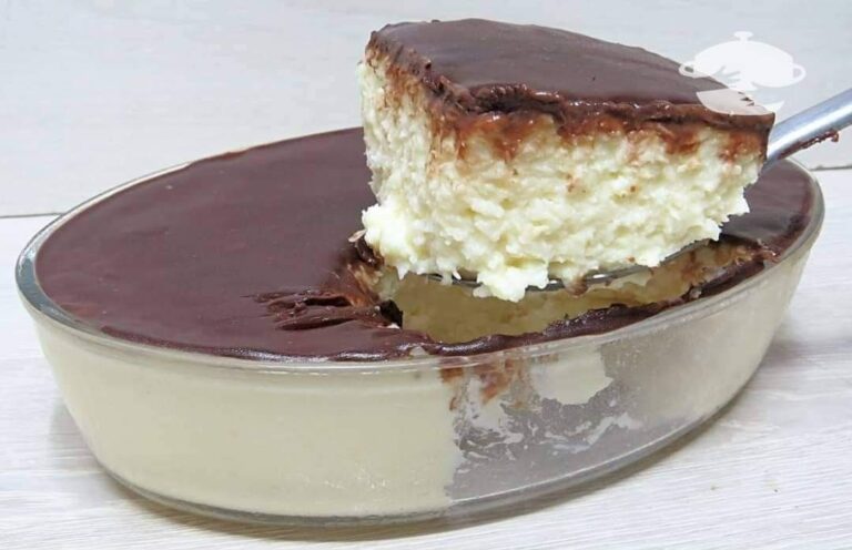 Gelado cremoso de coco e chocolate – Uma receita com poucos ingredientes perfeita para a Páscoa