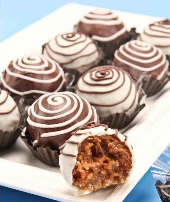 BOMBOM DE COCO COM DOCE DE LEITE "DELICIOSO" 😋😍