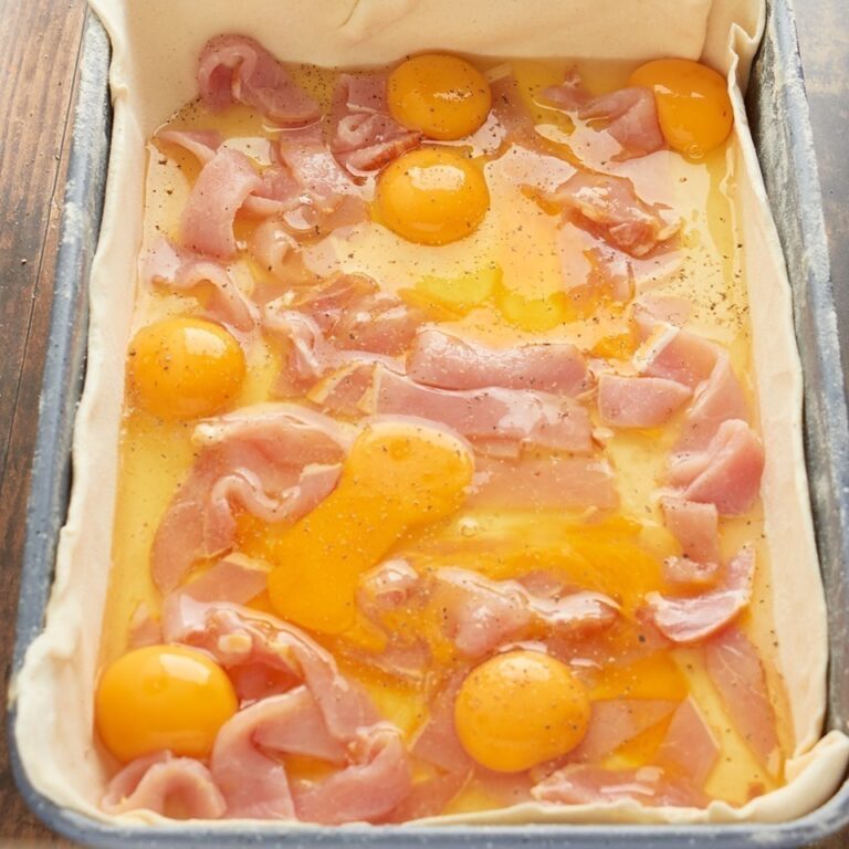 Tarte de Ovo, Bacon e Alho Francês: Uma Receita de Fazer Água na Boca